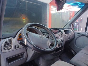 Легкий грузовой транспорт: Легкий грузовик, Mercedes-Benz — 7