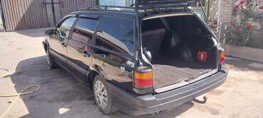 кызылкыя машина: Volkswagen Passat: 1991 г., 2 л, Механика, Бензин, Универсал