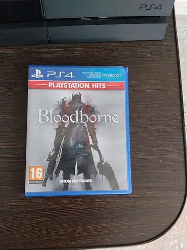 PS4 (Sony PlayStation 4): PlayStation 4 (оригинальная модель, черная) Комплектация: - Консоль — 4