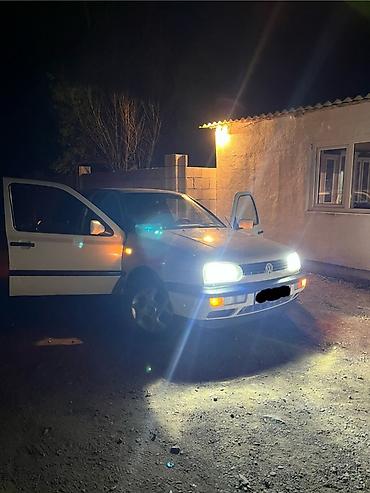 балон кышкы: Volkswagen Golf: 1992 г., 1.8 л, Кол менен иштөөчү, Бензин, Хетчбек — 5