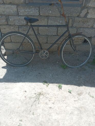 Işlənmiş velosipeddir arxa təkər partlayib başqa problem yoxdu real