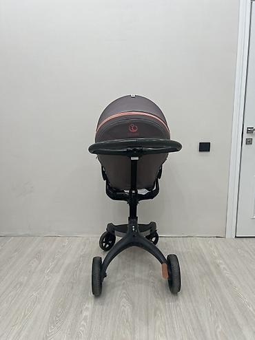 Коляски: Продаю шикарную коляску Stokke в лимитированном цвете. Имеется 2 at lalafo.kg — 8 Коляски: Продаю шикарную коляску Stokke в лимитированном цвете. Имеется 2 — 8