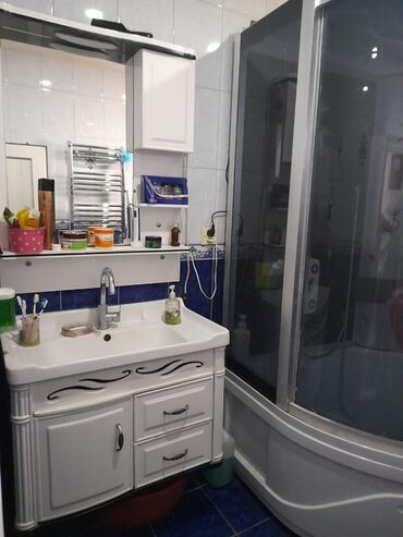 Həyət evləri və villaların satışı: 4 otaqlı, 150 kv. m, Kredit yoxdur, Orta təmir — 6