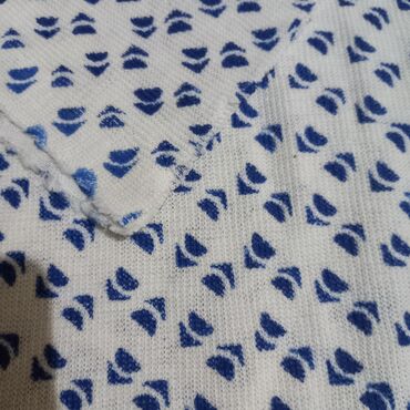 Parçalar: Qedimi temiz ipekden ve şifondan parçalar satilir.1 ci temiz ipekden — 8