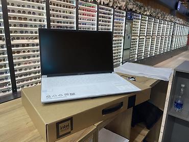 Ноутбуки ASUS: Ноутбук ASUS Vivobook 16гб 1-тб (серия 14/15/17) 17,3 дюймов абсолютно — 1