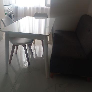Mebel: Kuxna masa dəsti TECILI satılır.1 masa,divan və 2 stul.Hamisi birlikdə — 3