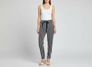 plisowane spodnie reserved: Zara, Material trousers for women, size XS