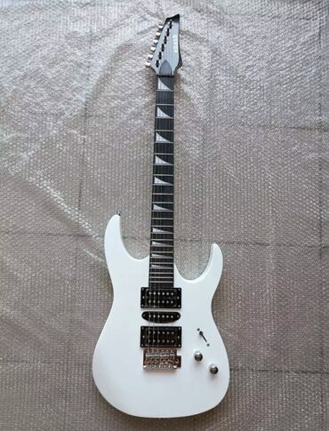 ооз комуз купить бишкек: Электрогитара формата Superstrat + чехол СРОЧНО ТОРГ БОЛЬШОЙ Гитара: -