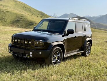 срочно продать машину: Jetour : 2024 г., 1.5 л, Автоматические, Гибрид, Внедорожник