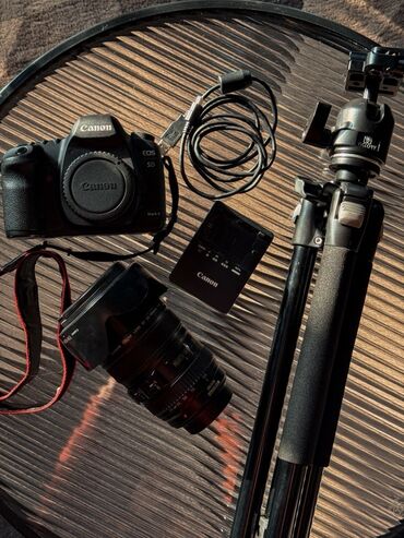 раритетный фотоаппарат: Набор для фото и видео съемки на базе Canon EOS 5D Mark II В