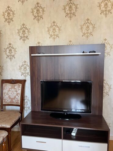 продажа подержанной мебели: Satılır televizor altı və Qorka ikisi birlikdə