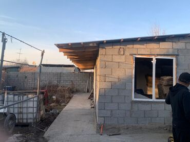 Склады и мастерские: Продаётся кирпичный дом с тремя спальнями, большой зал, большая кухня at lalafo.kg — 6 Склады и мастерские: Продаётся кирпичный дом с тремя спальнями, большой зал, большая кухня — 6