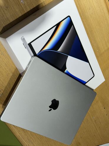 2 tb: İşlənmiş Apple MacBook, 14 ", Apple M1 Pro, 512 GB, Ünvandan götürmə, Ödənişli çatdırılma