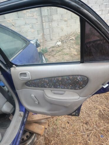 Toyota: Toyota Corolla: 1998 г., 1.3 л, Механика, Бензин, Седан — 9