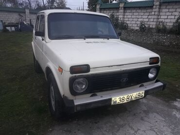 rustavi masin bazari sayti: ВАЗ (ЛАДА) 4x4 Нива: 1.7 л | 1996 г. 100000 км Внедорожник