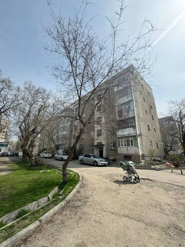 квартира в районе ошский рынок: 1 комната, 40 м², 105 серия, 5 этаж, Евроремонт