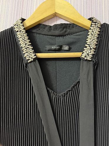 Женская одежда: 1 dəfə toya geyilib. Uzunluğu 100 sm
Ölçü 46 — 2