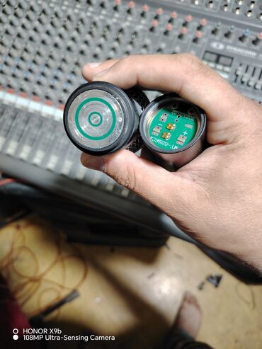 Mikrofonlar: Simsiz (Bluetooth) Mikrofon Shure