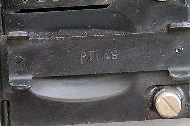 Ostali antikviteti: Jugoslovenska Armija Induktorski telefonski aparat PTI-49. U — 9