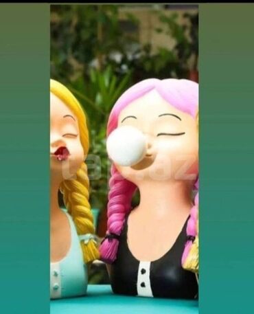 Ev saatları: Fiqur, rəng - Ağ