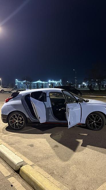 tur: Hyundai Veloster: 2019 г., 2 л, Механика, Бензин, Хэтчбэк — 10
