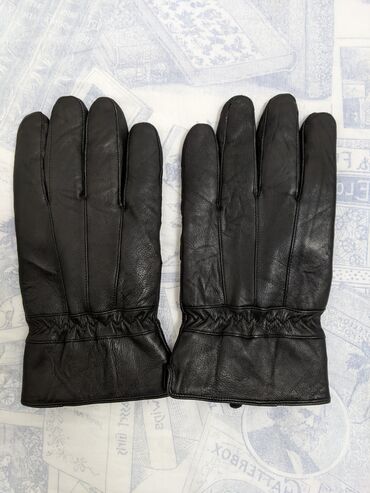 кожаные перчатки мужские: Продается мужская перчатка.
Привезли из Англии