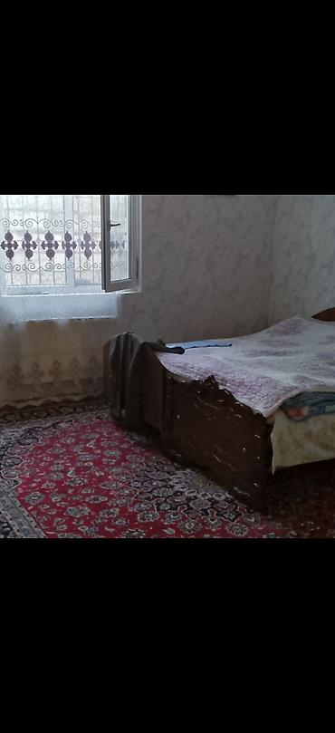zabratda: Həyət evi – həyət sahəsi və yaşayış otaqları - Planlaşdırma: girişdə — 4