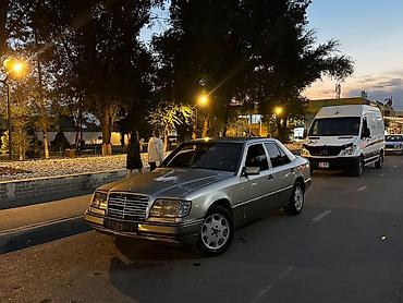 панель ауди а4: Mercedes-Benz W124: 1994 г., 2.2 л, Автомат, Седан — 1