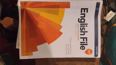 Иностранные языки: Учебники Solutions все по 100, кроме двух частей книг Solutions Upper — 13