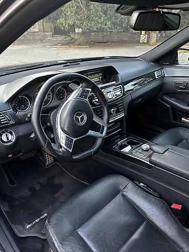 e 220 2013: Mercedes-Benz E-Class: 3.5 l | 2011 il Sedan — 6