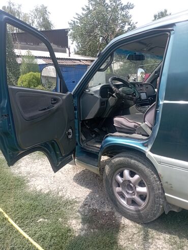 Ssangyong: Ssangyong Istana: 1996 г., 2.9 л, Механика, Дизель, Бус — 4