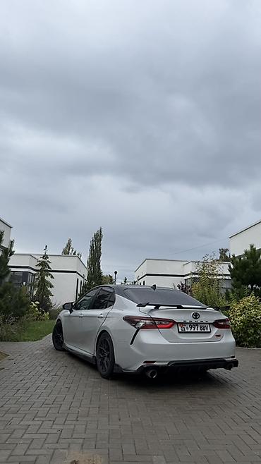 выхлопа: Toyota Camry: 2021 г., 3.5 л, Бензин, Седан — 3