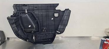 in pods 12: TAPACIR PRTLJAZNIKA ZA AUDI A3 - 8V4863879F | Tapacir prtljaznika — 1