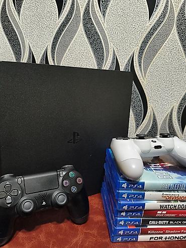 иксбокс оне с: PlayStation 4 Slim (не прошита), комплект для игры «из коробки». В — 1