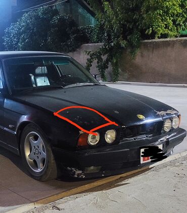 копот е34: Капот BMW 1995 г., Б/у, цвет - Черный