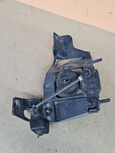 Передние фары: Передняя левая фара Chevrolet Cobalt 1999 г., Б/у, Оригинал, США — 13