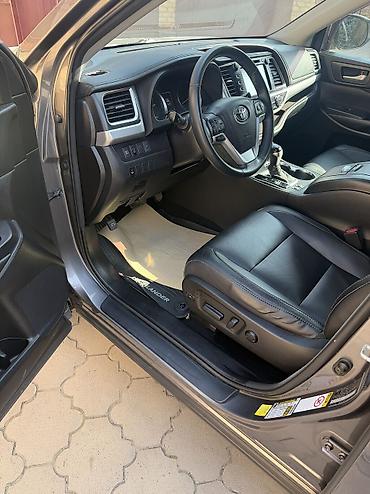 Продажа авто: Toyota Highlander: 2018 г., 3.5 л, Автомат, Бензин, Кроссовер — 6