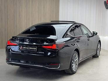 Lexus ES: 2021 г., 2.5 л, Гибрид, Седан — 6