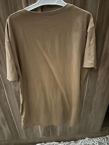 triko: Qadın T-shirt - Rəng: tünd bej/karamel - Üz hissə: üç ədəd ananas — 2