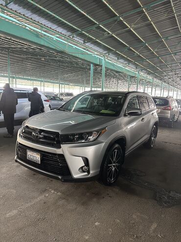 Toyota: Toyota Highlander: 2018 г., 3.5 л, Автомат, Бензин, Кроссовер