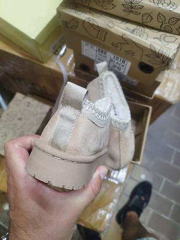 Ugg čizme: 2800 din 21-24. L — 2