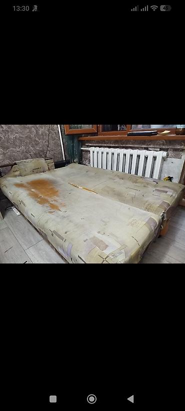 sofa: Прямой диван, Б/у — 2