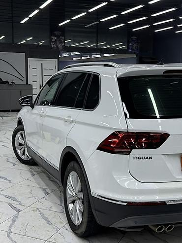 Volkswagen: Volkswagen Tiguan: 2018 г., 2 л, Робот, Дизель, Кроссовер — 2