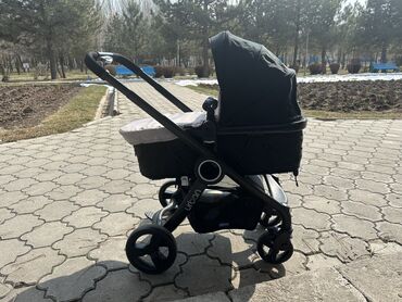 многофункциональная коляска для детей: Коляска, цвет - Черный, Б/у