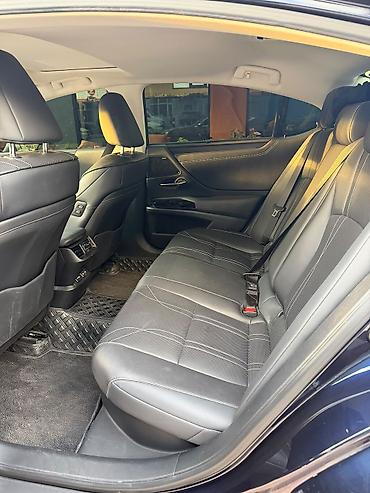 электромоил: Lexus ES: 2021 г., 2.5 л, Гибрид, Седан — 7