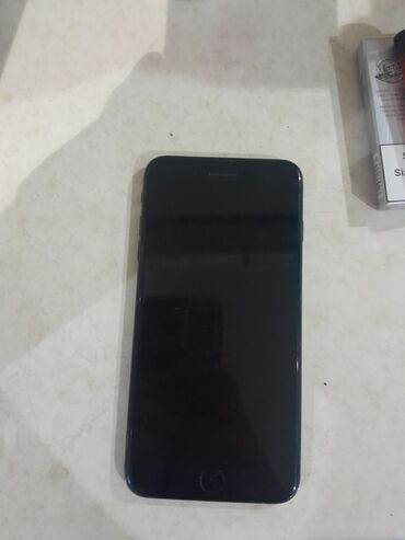 Apple iPhone: IPhone 7 Plus, Qara