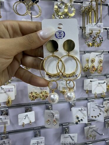 Bijuteriya dəstləri: Qadın bəzək aksesuarları – geniş seçim Məhsullar: - Qızılı tonlarda — 67