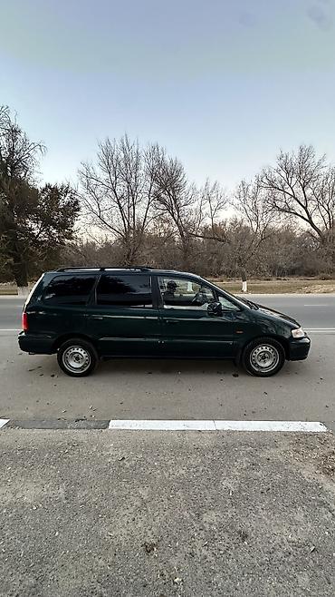 спринтер однаскат: Honda Shuttle: 1998 г., 2.3 л, Автомат, Бензин, Минивэн — 5