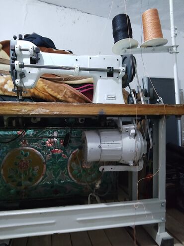 швейнный машина: Тигүүчү машина Кытай, Автомат