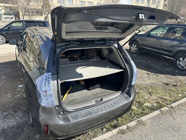 ви попка: Toyota Prius: 2014 г., 1.8 л, Вариатор, Гибрид, Универсал
